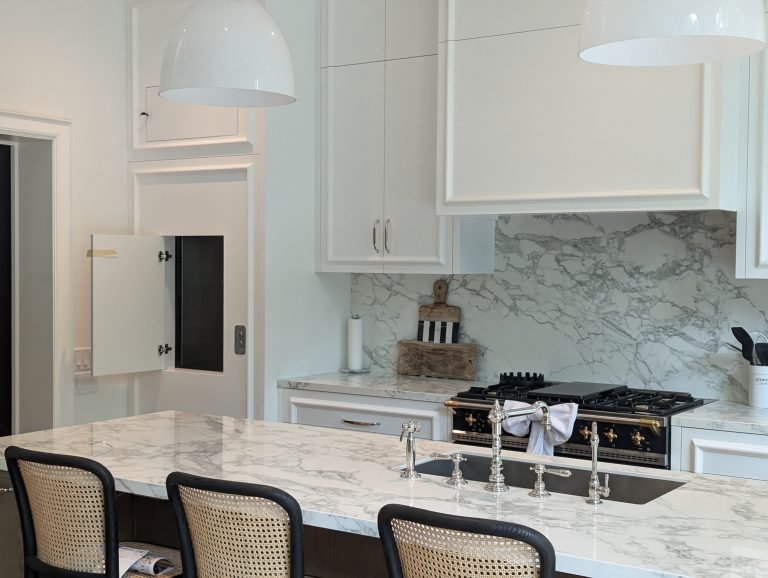 Versa home dumbwaiter for New York City residences
